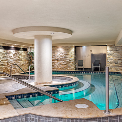 Caribou Lodge & Spa Banff Pool