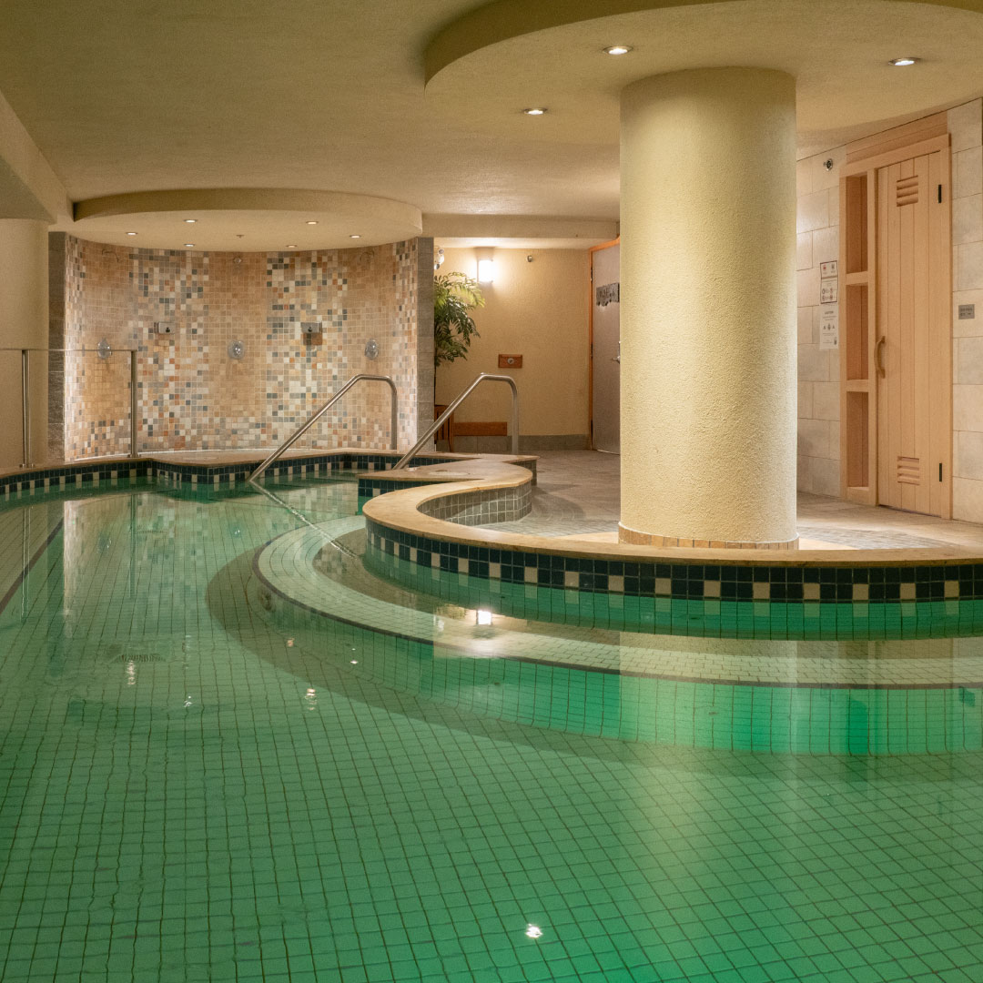Banff Caribou Lodge & Spa Hot Pool