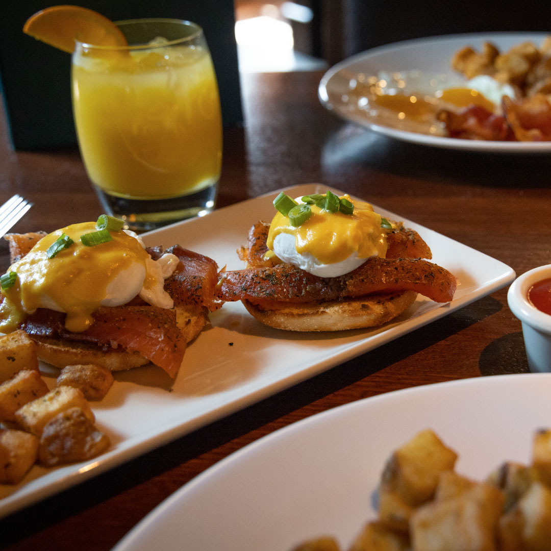 Keg Steakhouse, Breakfast at the Banff Caribou Lodge & Spa