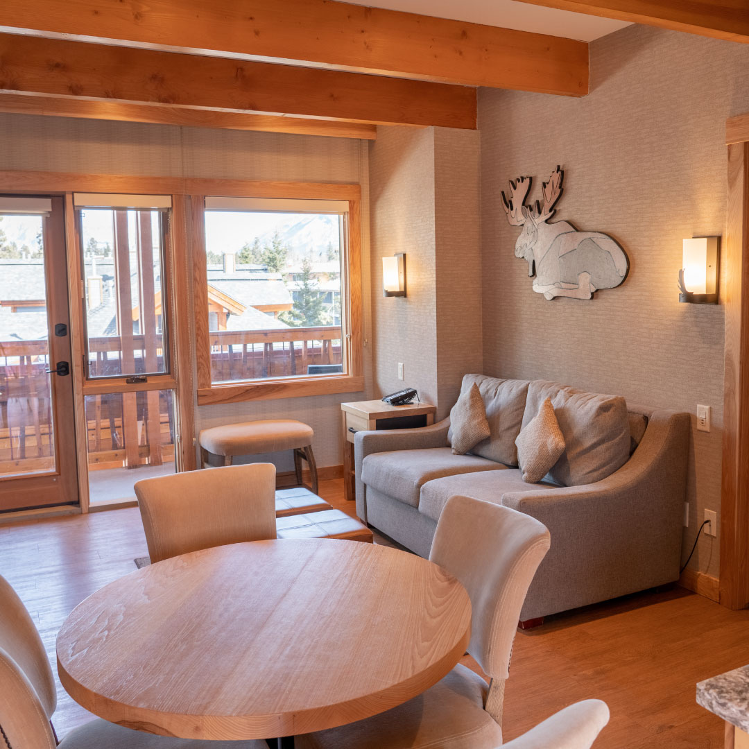 Moose Hotel & Suites
