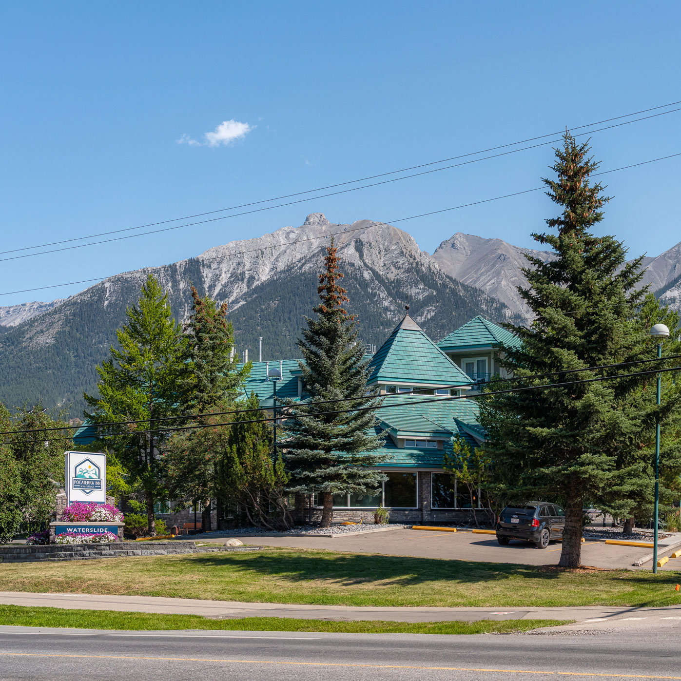 Pocaterra Inn and Waterslide Mountain Hotel in Canmore